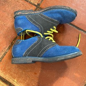 Boys Florsheim Suede Oxfords